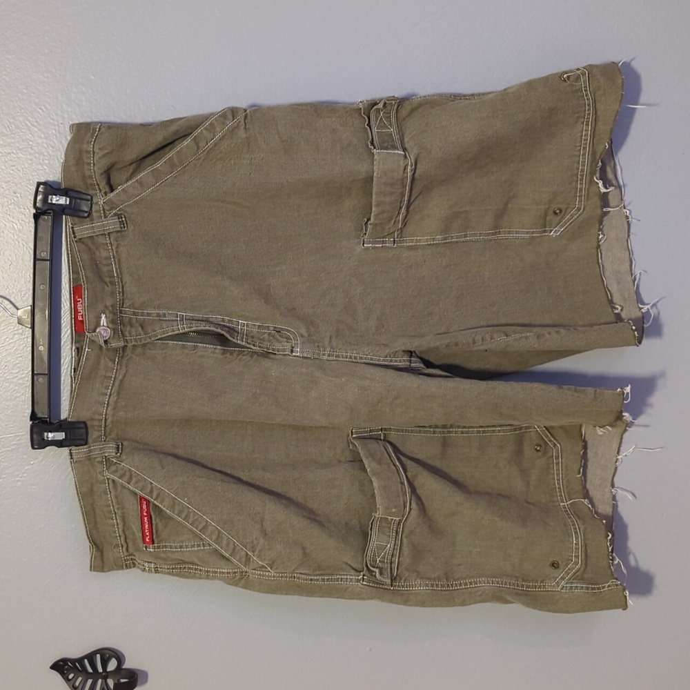 FUBU Platinum Olive Cargo Shorts Fat Albert Dumb Donald Emb.Pocket Patch 42 - Picture 8 of 12